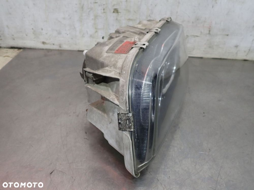 LAMPA LEWA PRZEDNIA VOLVO S40 I 1.9 30899878 - 2