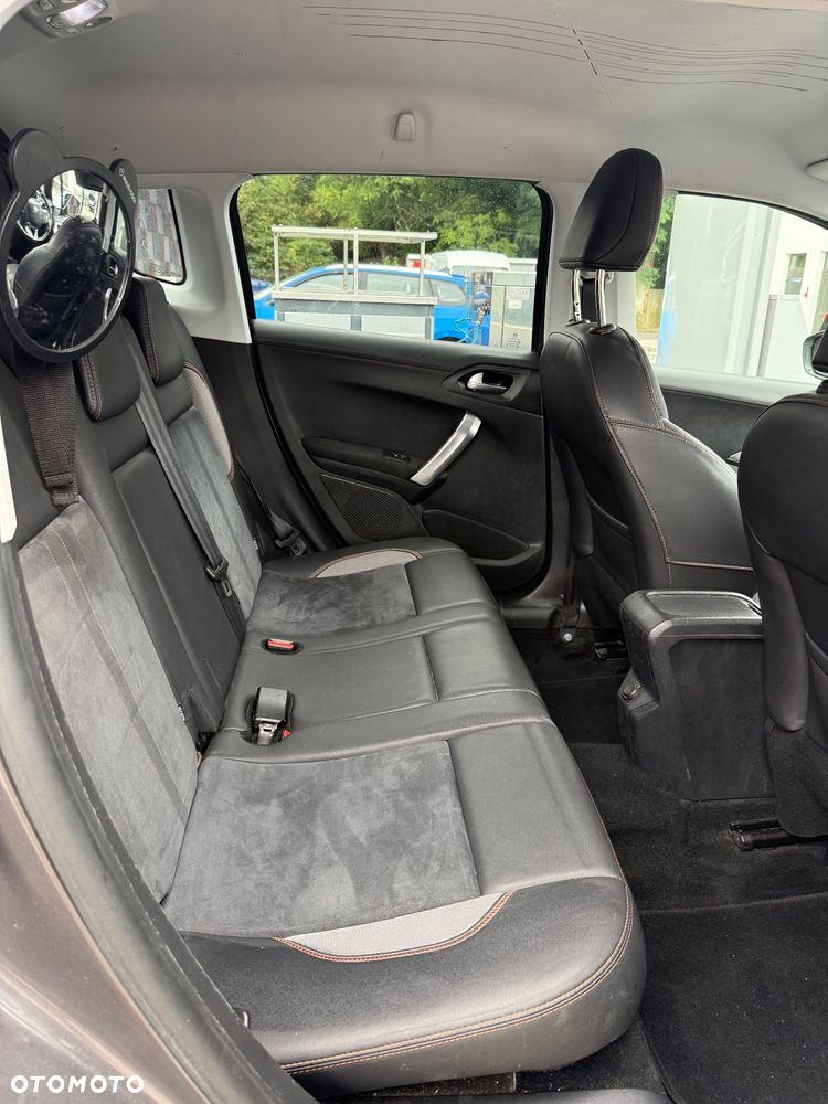 Peugeot 2008 1.6 BlueHDi Crossway S&S - 14