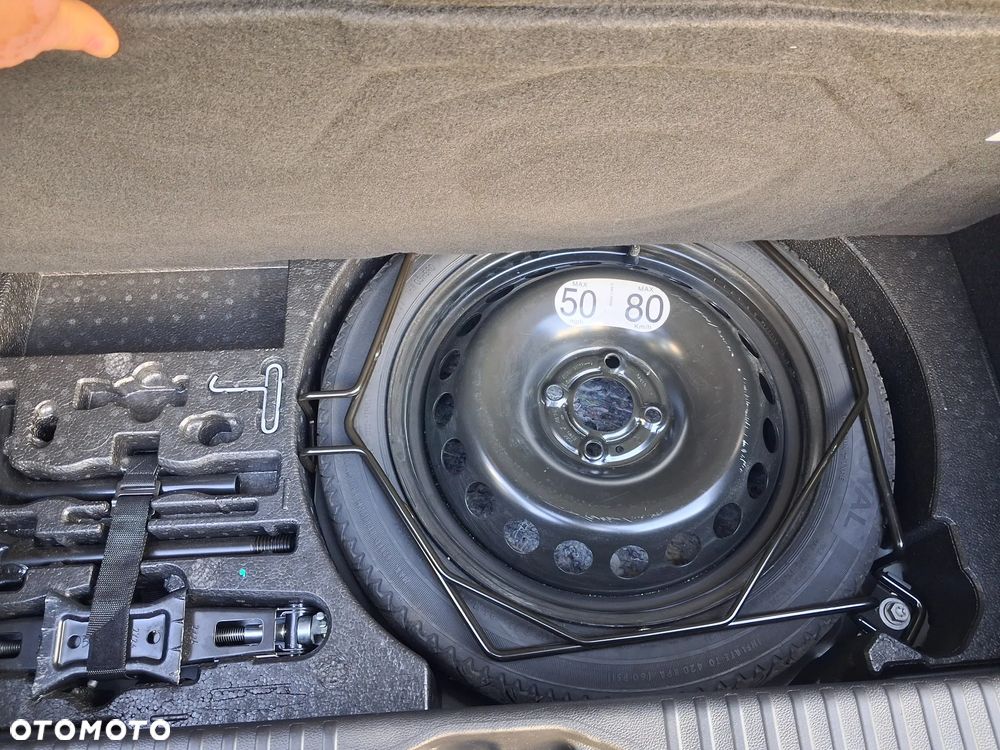 Renault Clio - 25