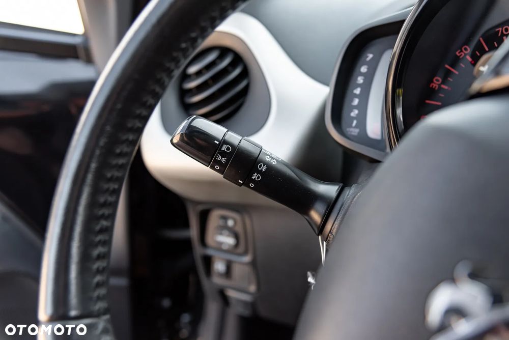 Peugeot 108 VTI 72 ETG5 Allure - 31