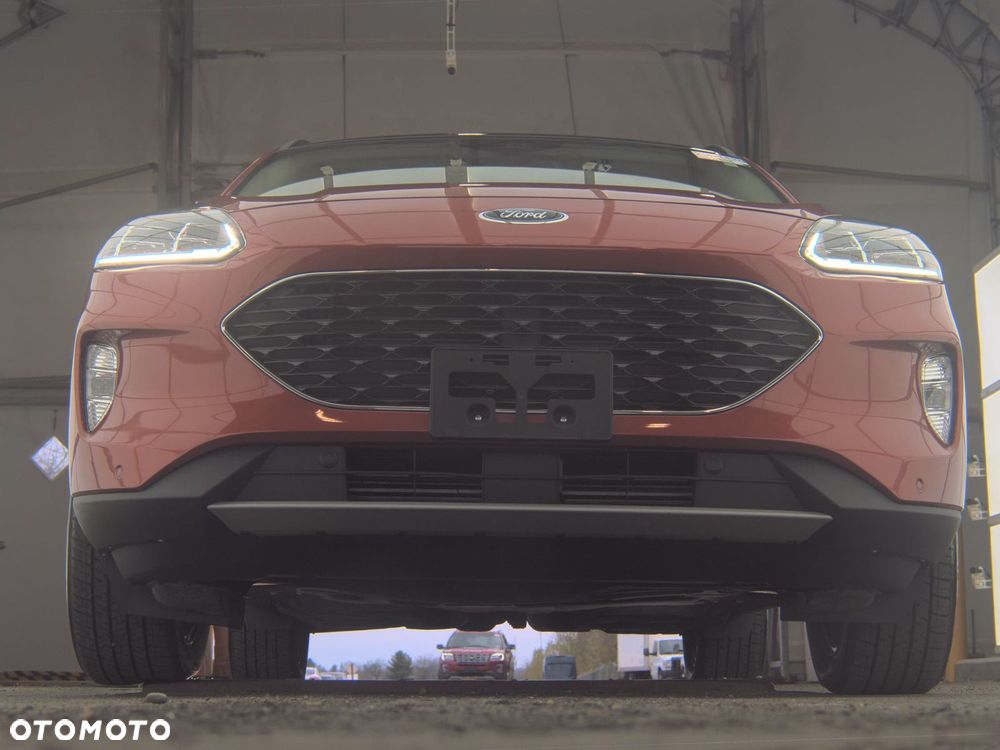 Ford Escape 2.0 EcoBoost AWD Titanium - 2