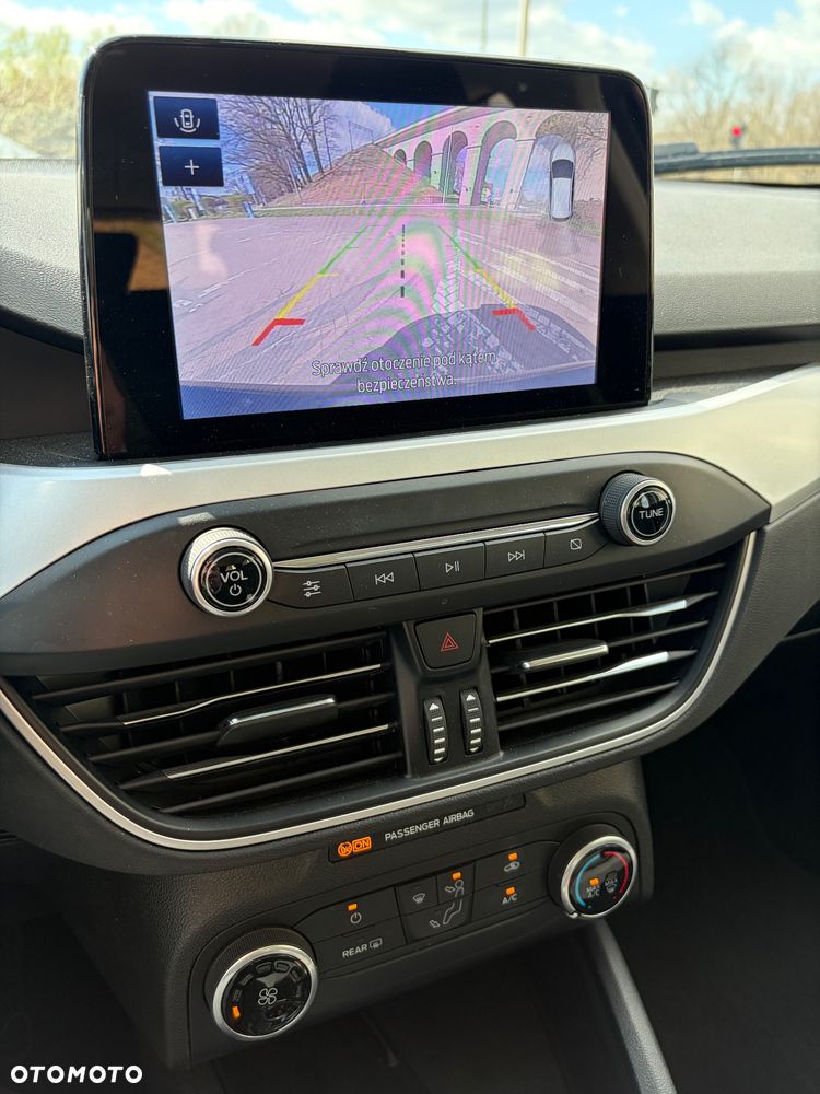 Ford Focus 1.5 TDCi Trend Sport ASS PowerShift - 11