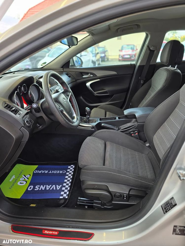Opel Insignia 2.0 CDTI Sports Tourer Edition - 10