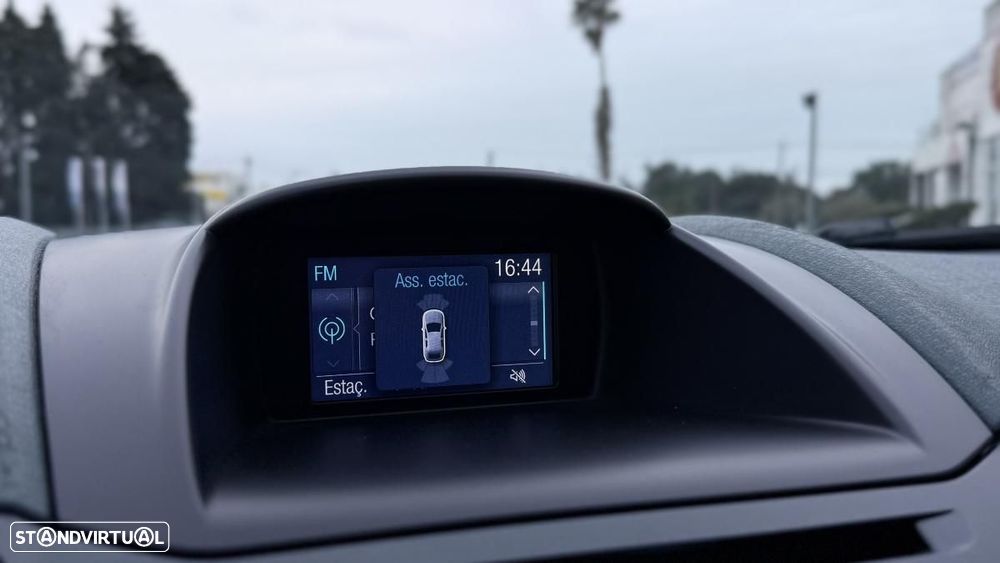 Ford Fiesta 1.5 TDCi Trend - 24