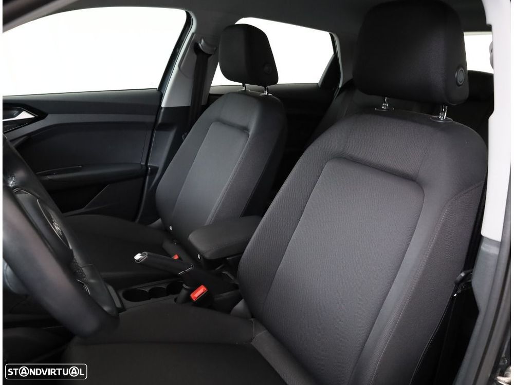 Audi A1 Sportback 25 TFSI S tronic - 23