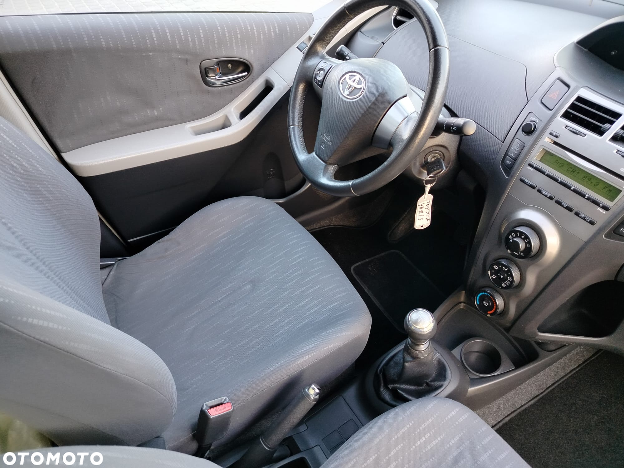 Toyota Yaris 1.4 D-4D Active - 24