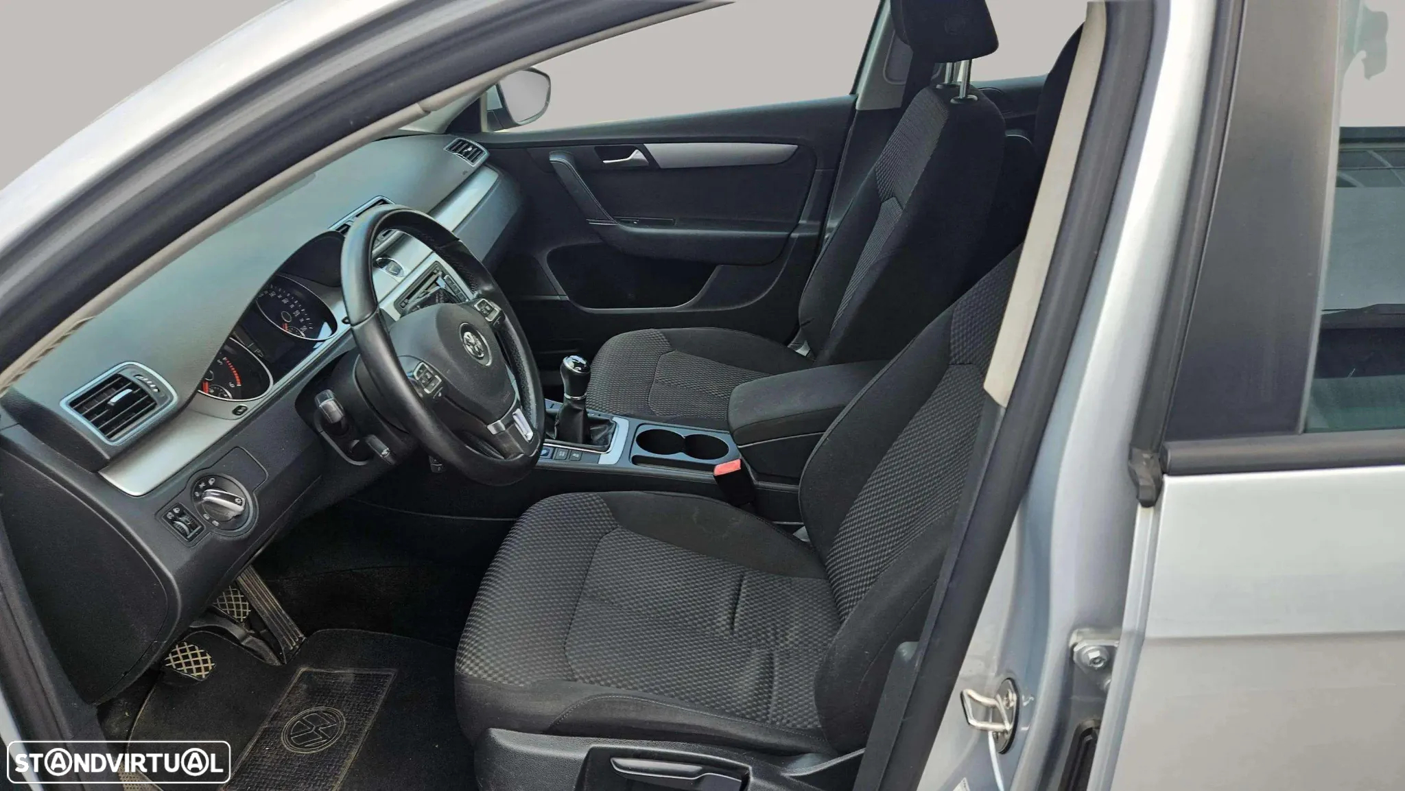 VW Passat Variant 1.6 TDI BlueMotion Highline - 10