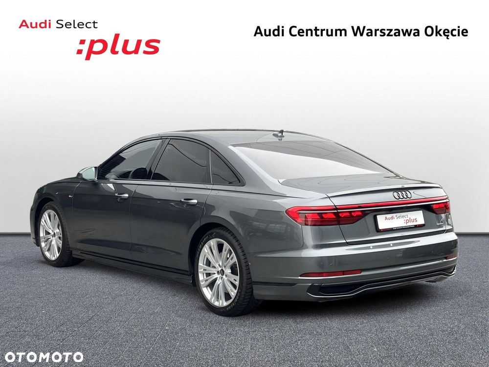 Audi A8 - 7