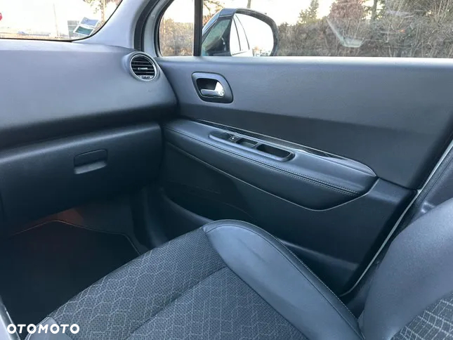 Peugeot 3008 2.0 HDi HYbrid4 - 2