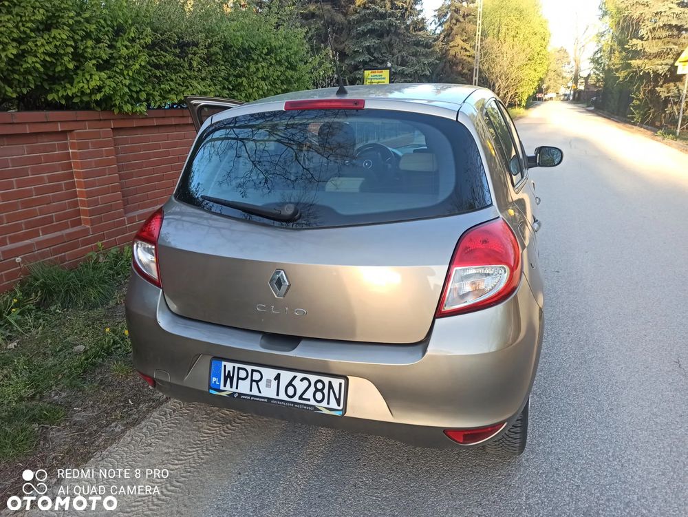 Renault Clio - 12