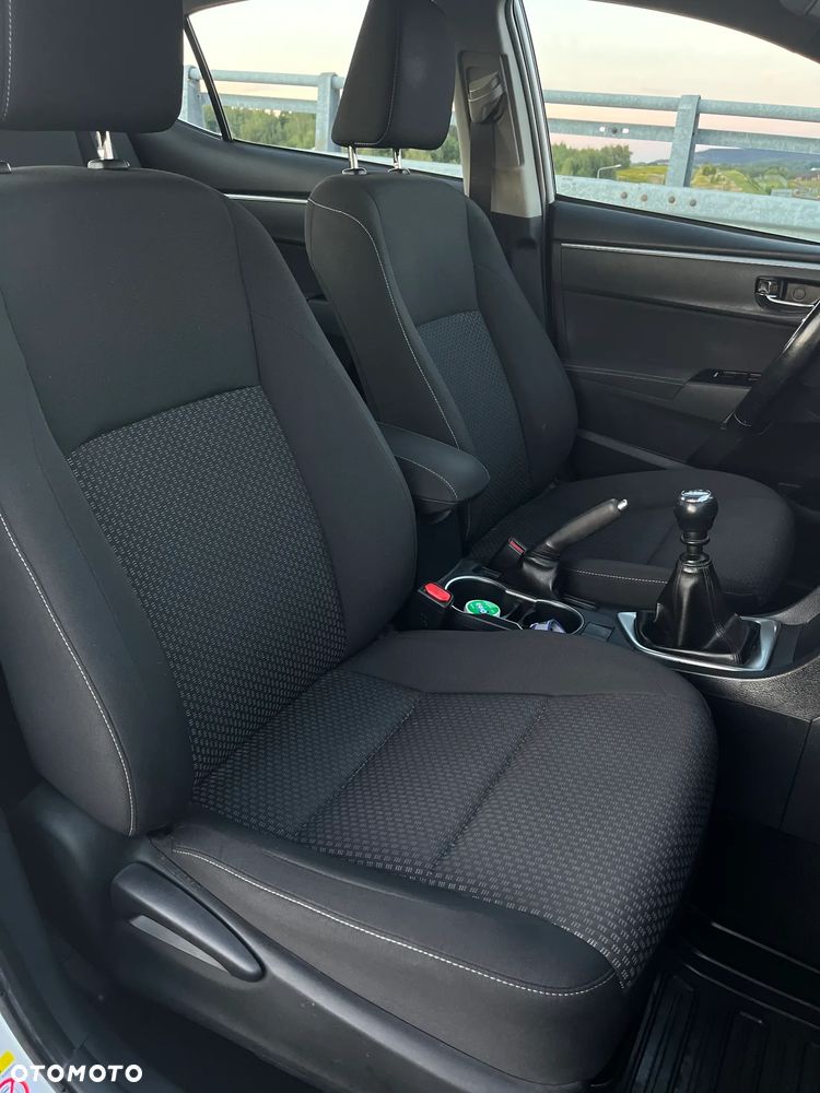 Toyota Corolla 1.6 Premium EU6 - 11