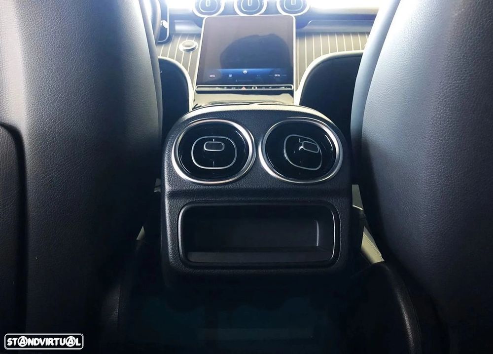 Mercedes-Benz C 300 de AMG Line - 19