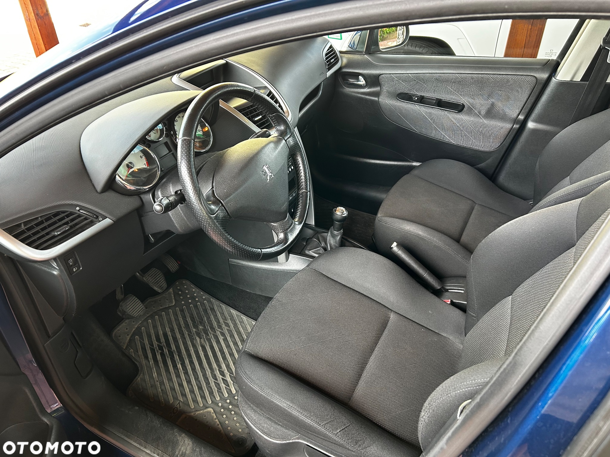 Peugeot 207 1.6 Trendy - 6