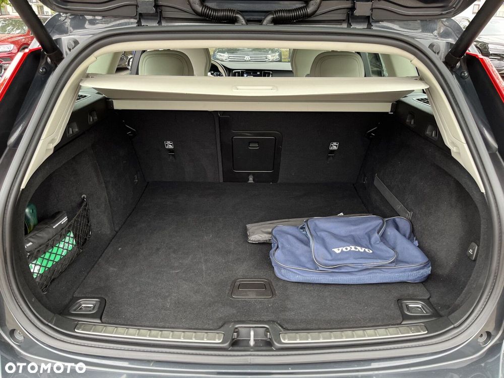 Volvo V60 D4 SCR AWD - 37
