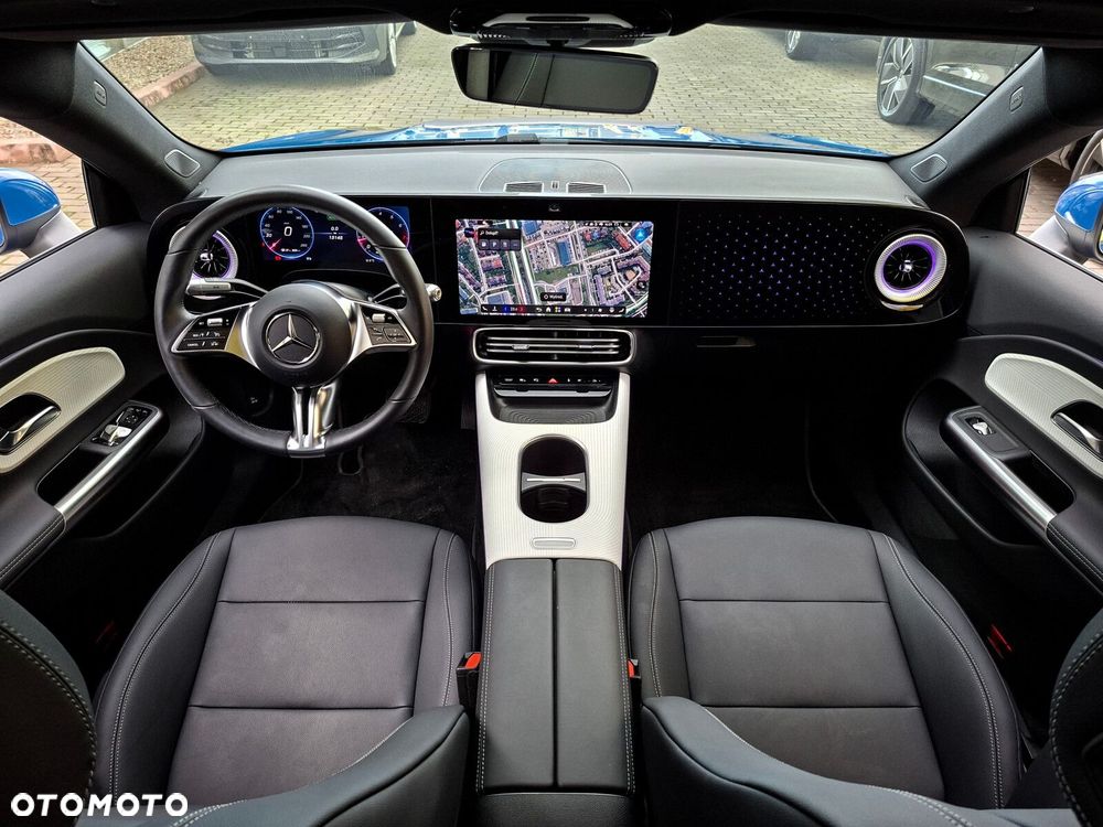 Mercedes-Benz CLA 180 mHEV 8G-DCT - 11