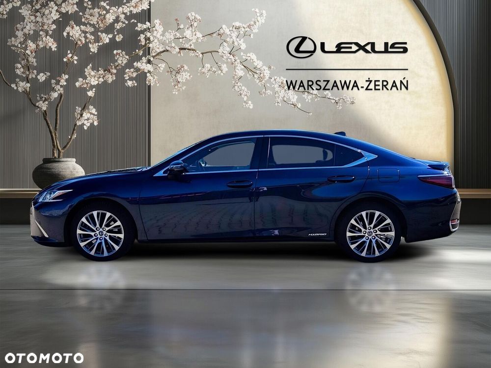 Lexus ES 300h Business Edition - 4
