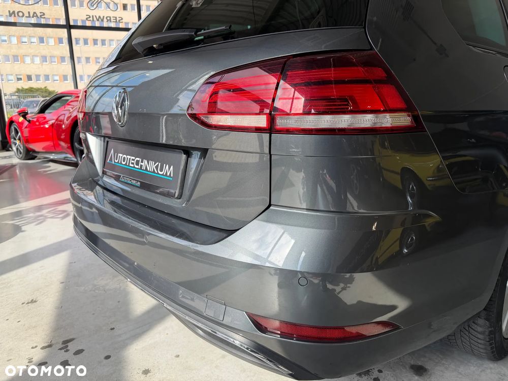 Volkswagen Golf 1.6 TDI BMT Comfortline - 19