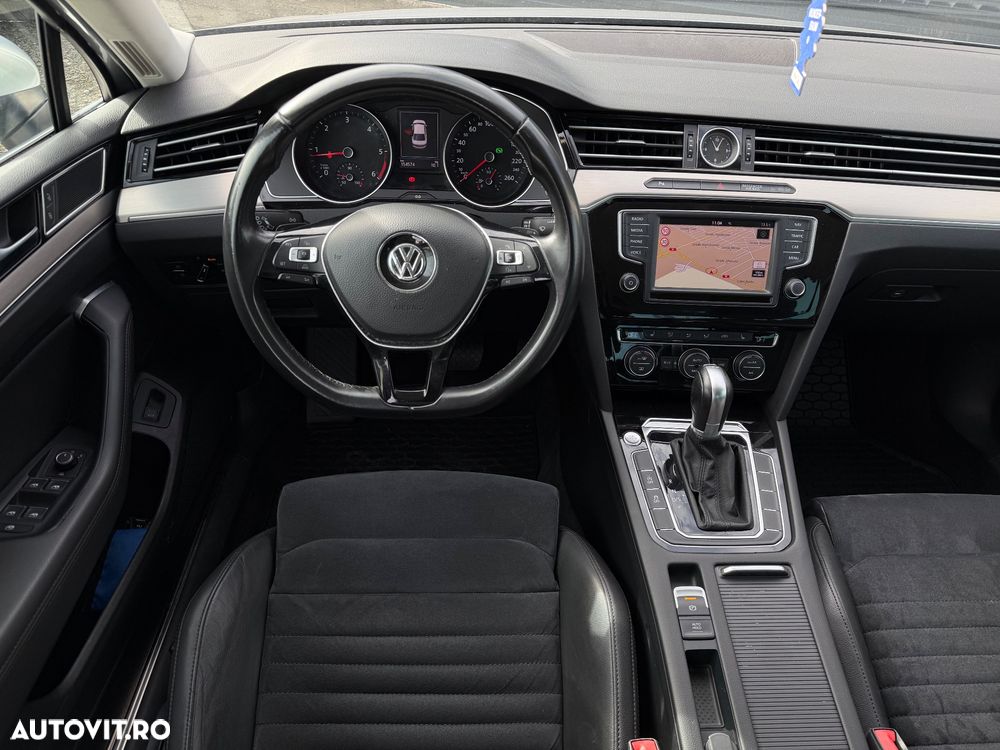 Volkswagen Passat 2.0 TDI DSG Highline - 8