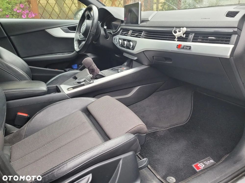 Audi A4 Limousine - 9