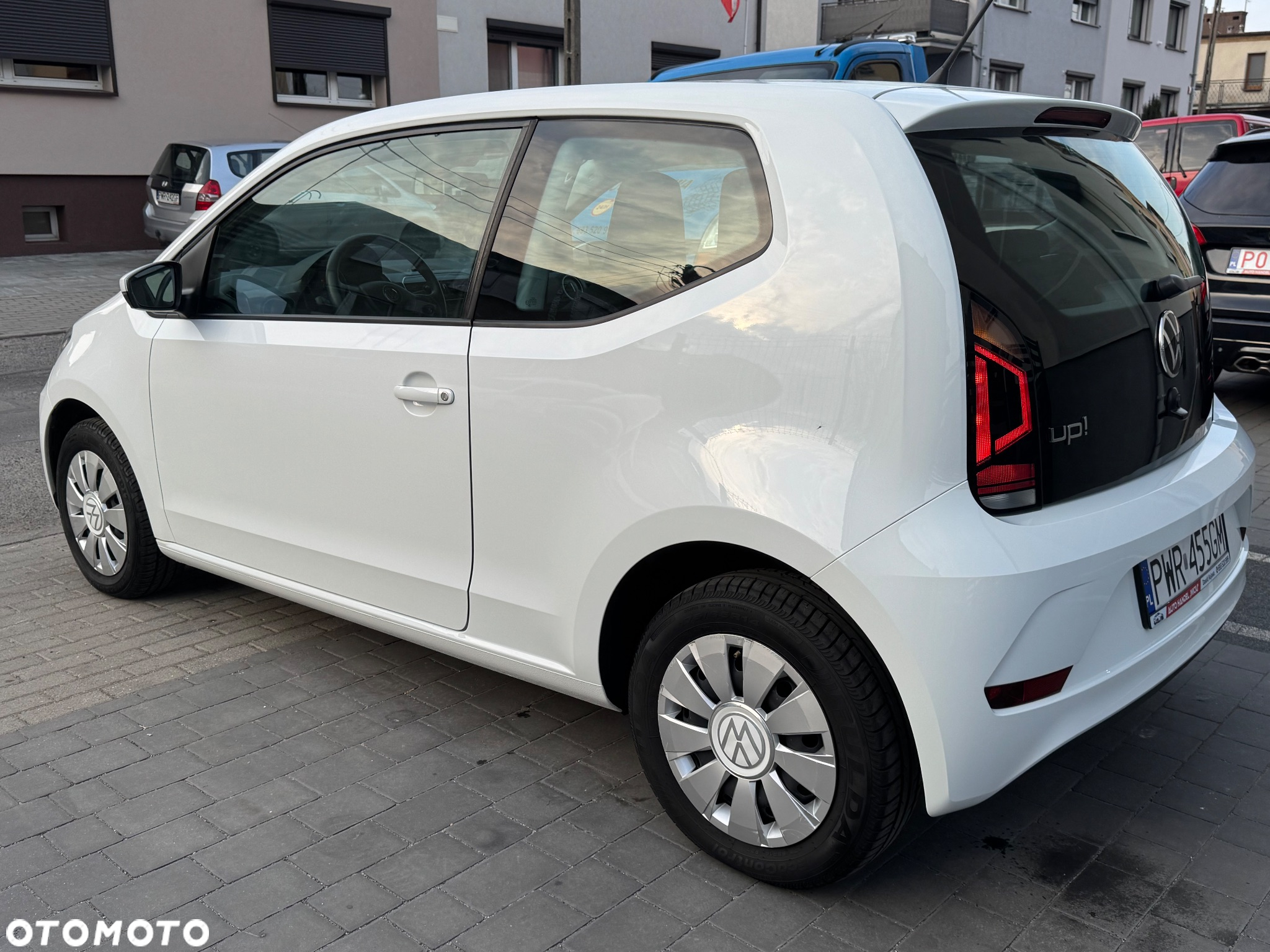 Volkswagen up! 1.0 move - 12