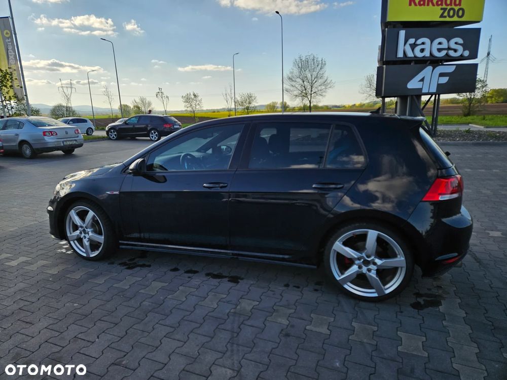 Volkswagen Golf VII 2.0 TSI BMT GTI DSG - 2