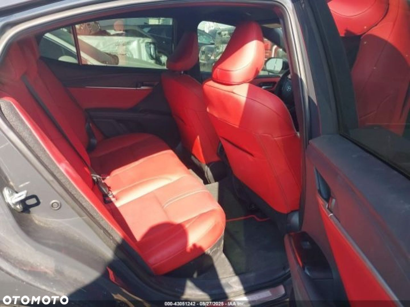 Toyota Camry - 10
