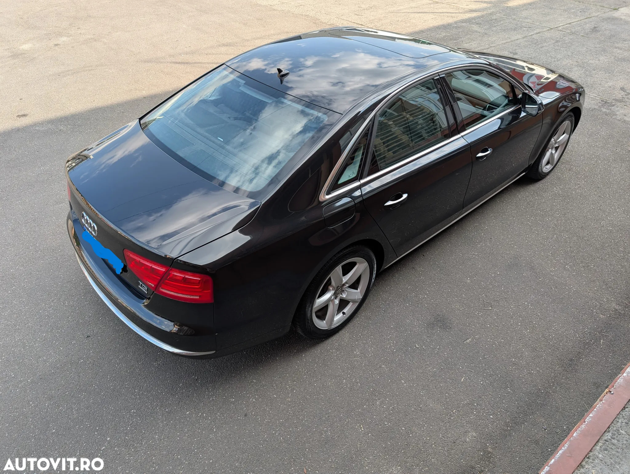 Audi A8 - 2