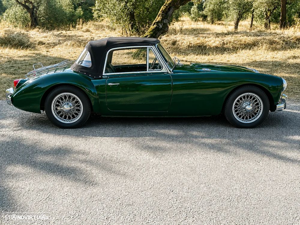 MG MGA - 9