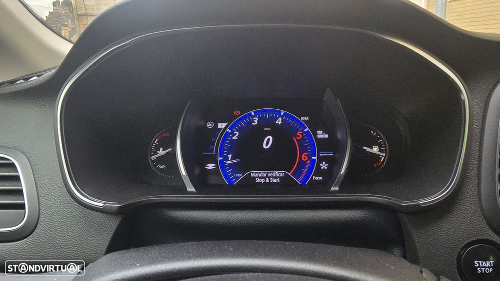 Renault Mégane 1.6 dCi GT EDC - 41