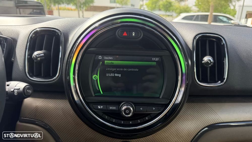 MINI Countryman Cooper SE ALL4 Auto - 38