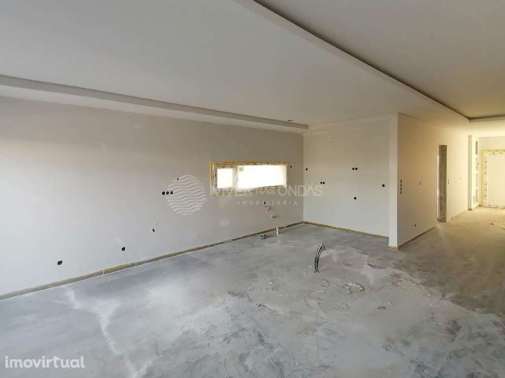 Moradia T4 com Piscina, Contemporânea, em Fernão Ferro. - Grande imagem: 2/35