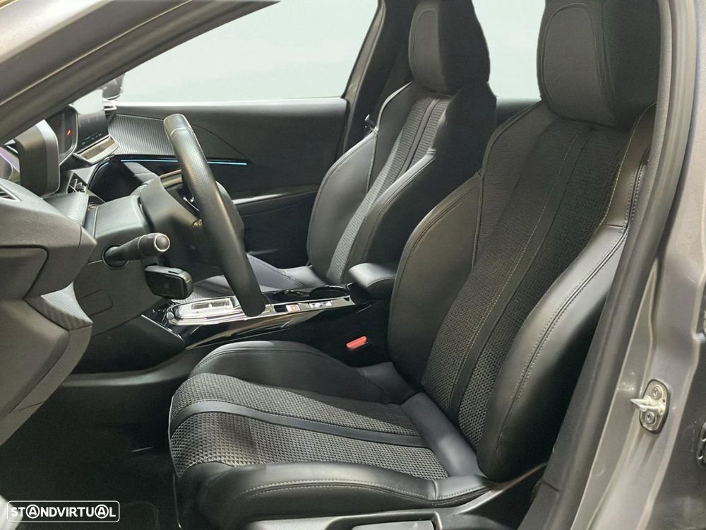 Peugeot e-208 50 kWh GT - 16
