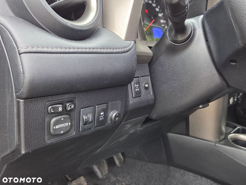 Toyota RAV4 2.0 D-4D Premium - 14