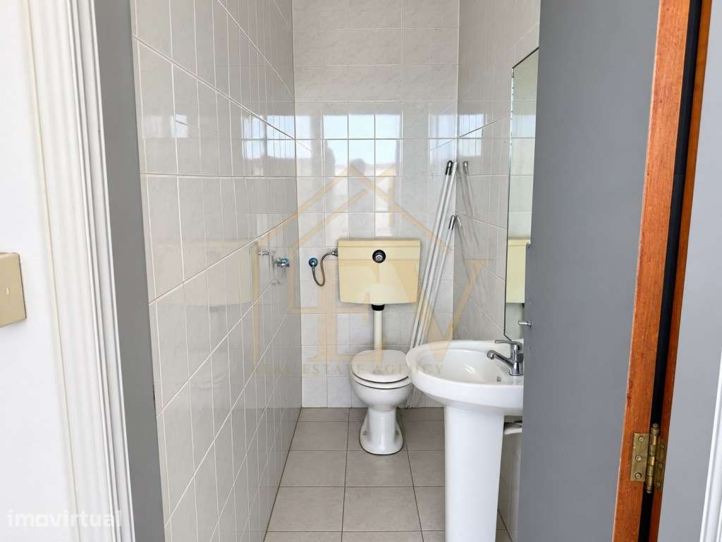 ARMAZÉM PARA ARRENDAMENTO EM MOREIRA DE CÓNEGOS, GUIMARÃES - Grande imagem: 4/11