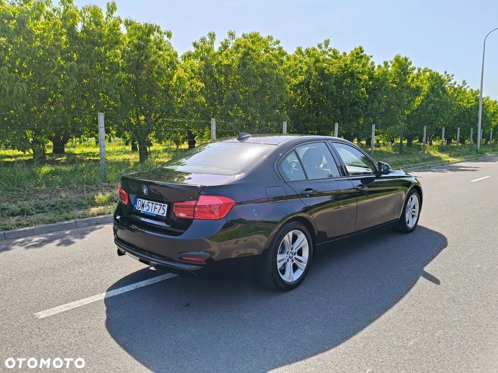 BMW Seria 3 318d - 8