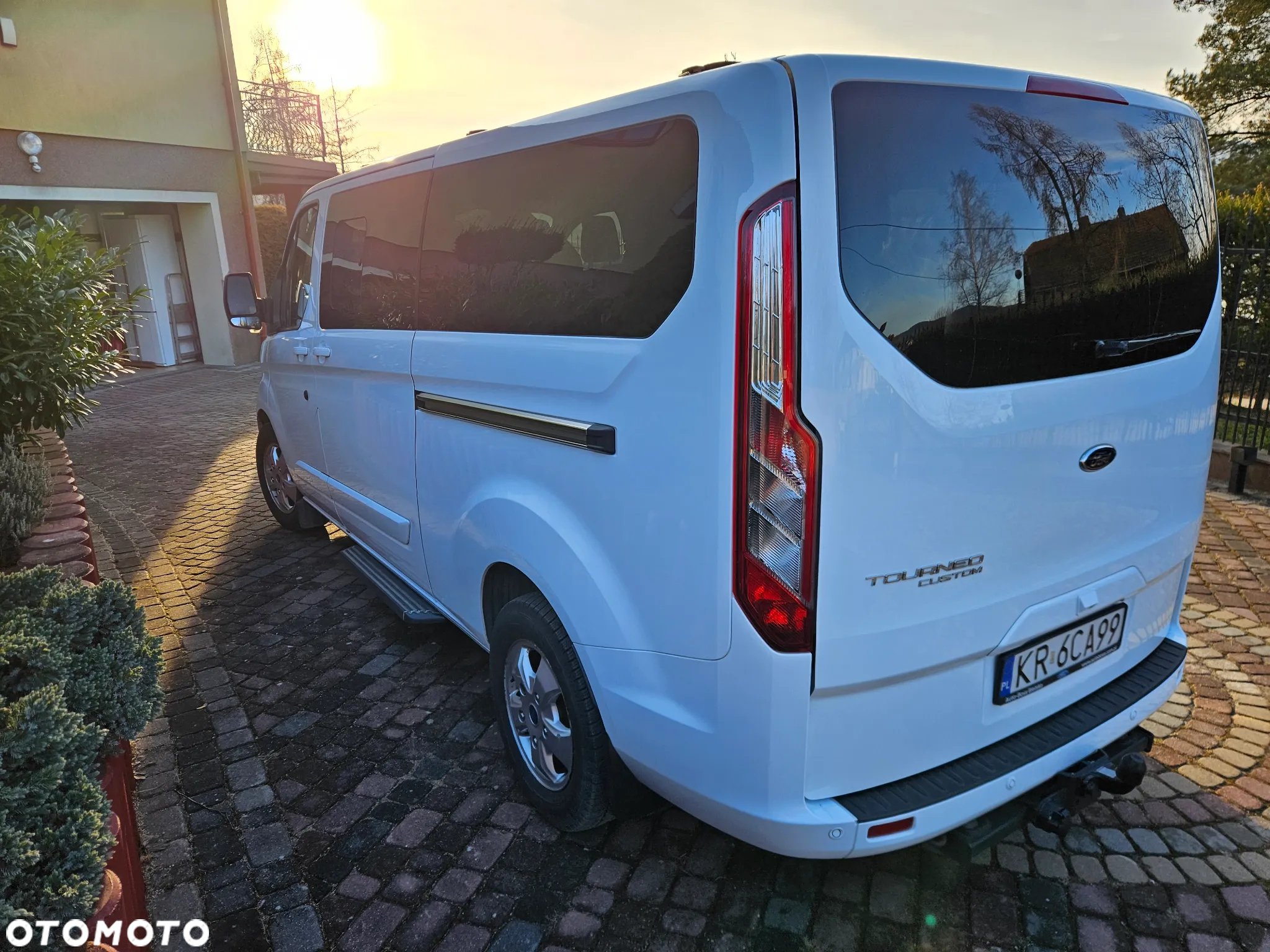 Ford Tourneo Custom 2.0 TDCi L2 Titanium SelectShift - 8