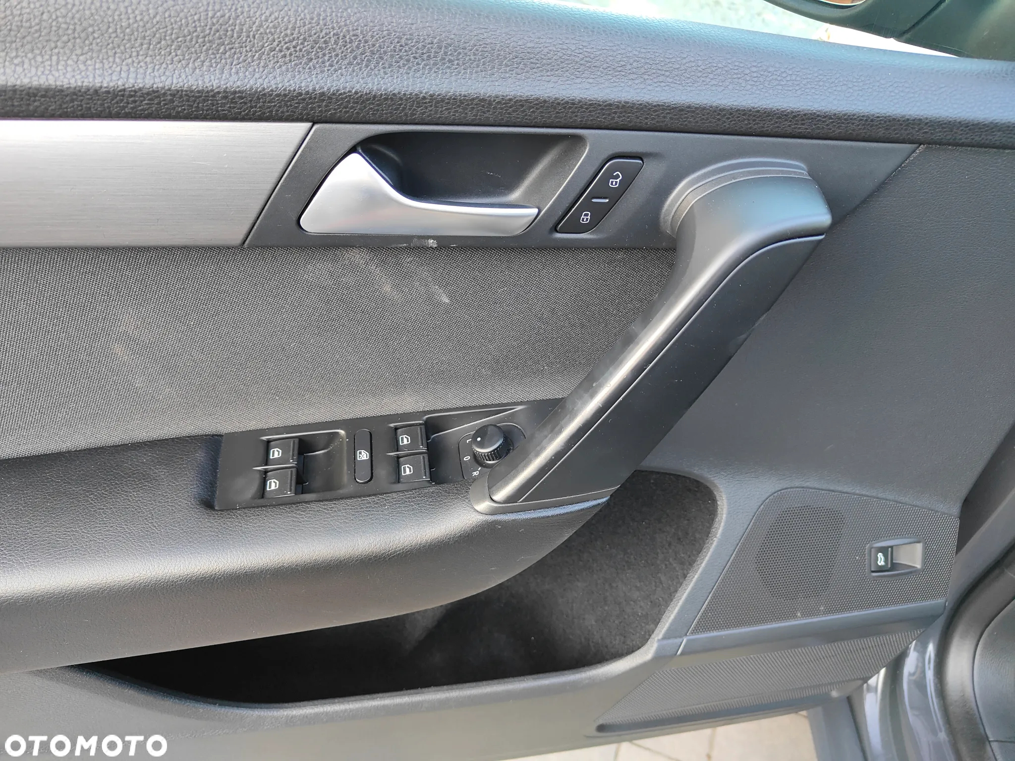 Volkswagen Passat 2.0 TDI Highline DSG - 18