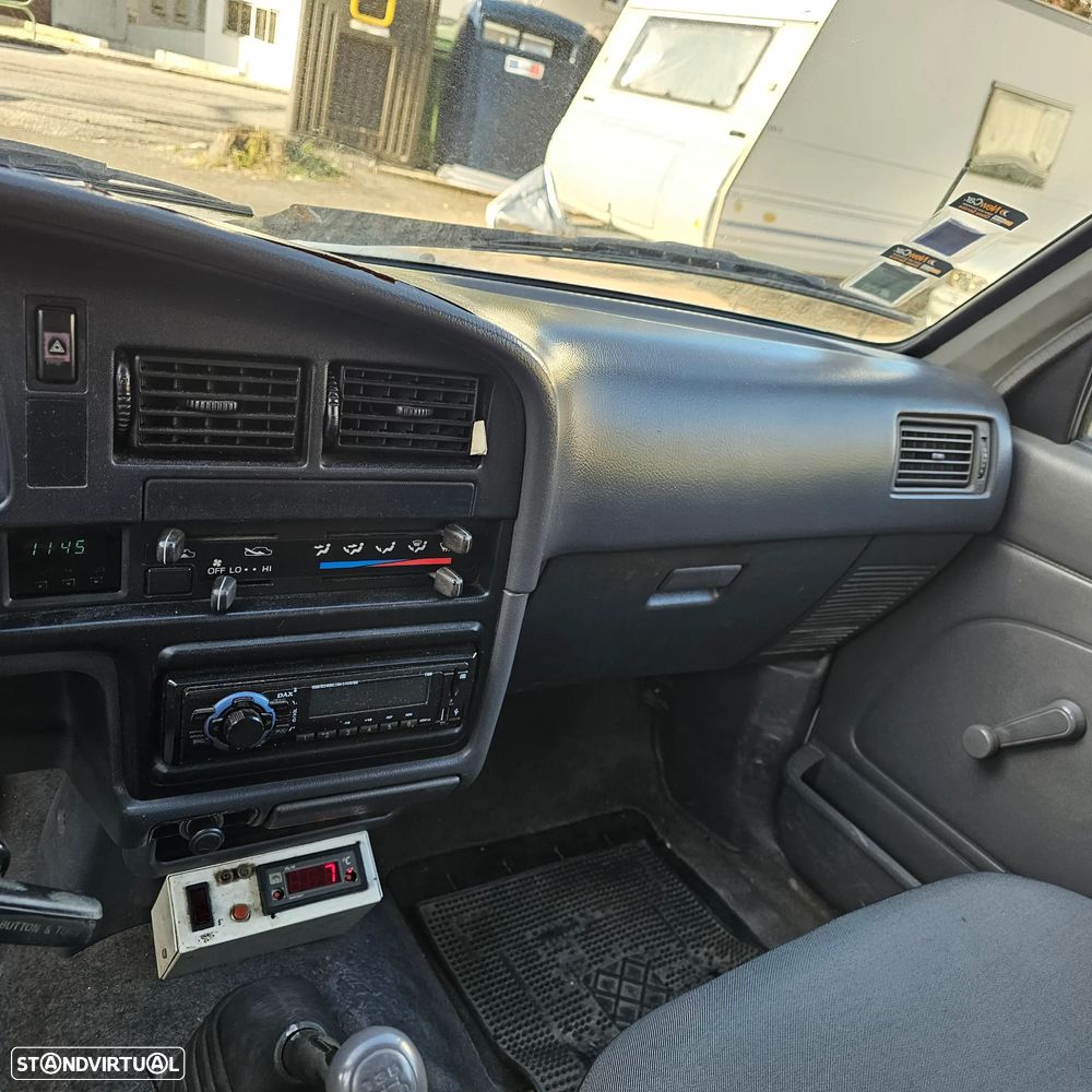 Toyota Hilux FRIGORÍFICA - 15