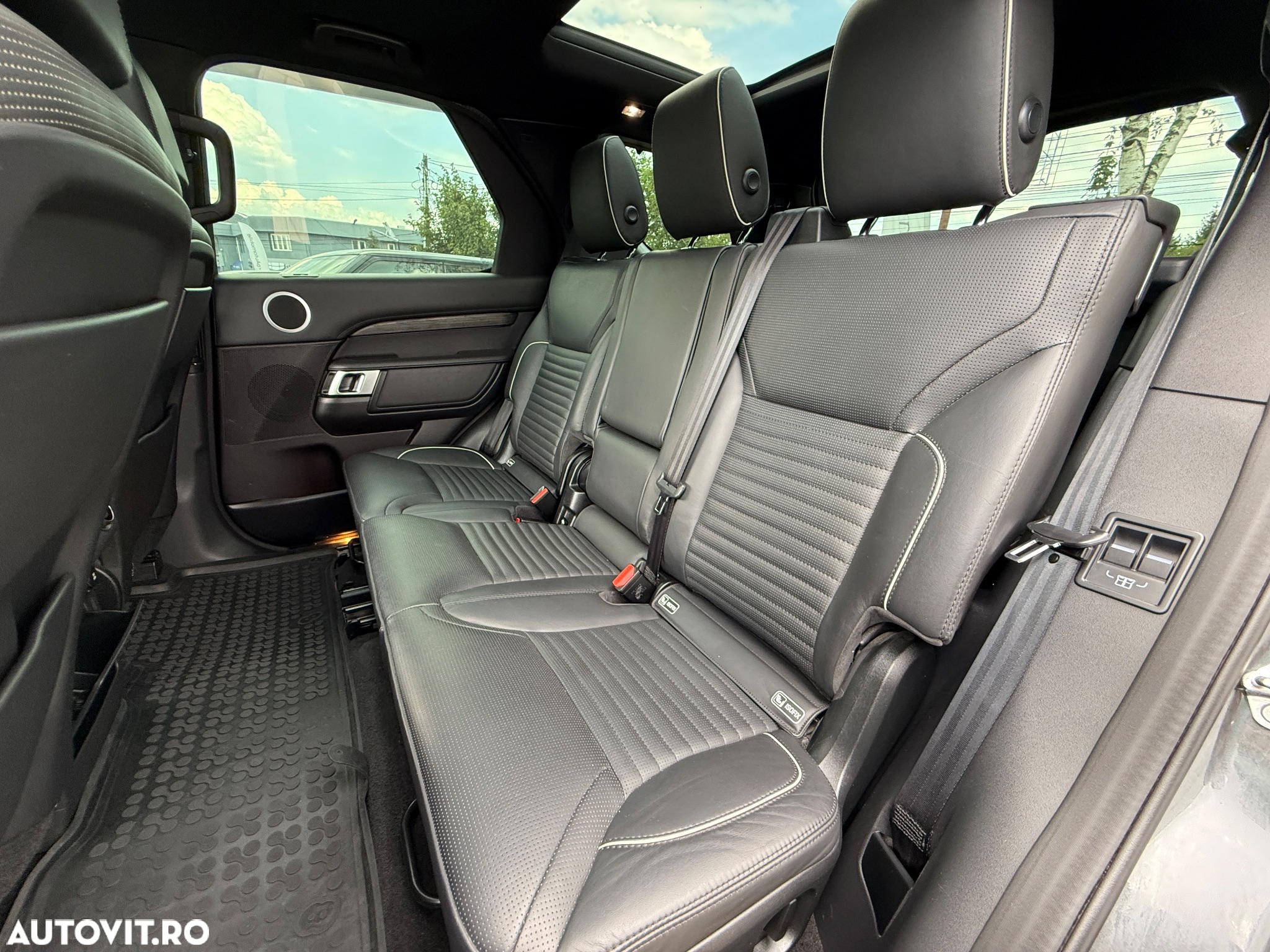 Land Rover Discovery 3.0 L TD6 HSE Luxury - 20