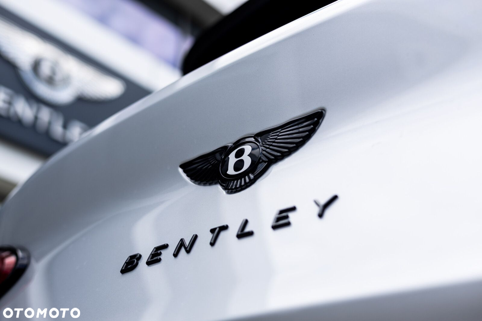 Bentley Bentayga - 4