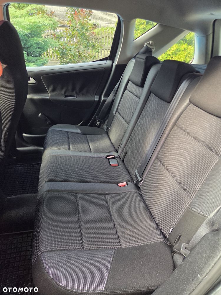 Peugeot 207 90 HDi FAP (Blue Lion) 98G - 5