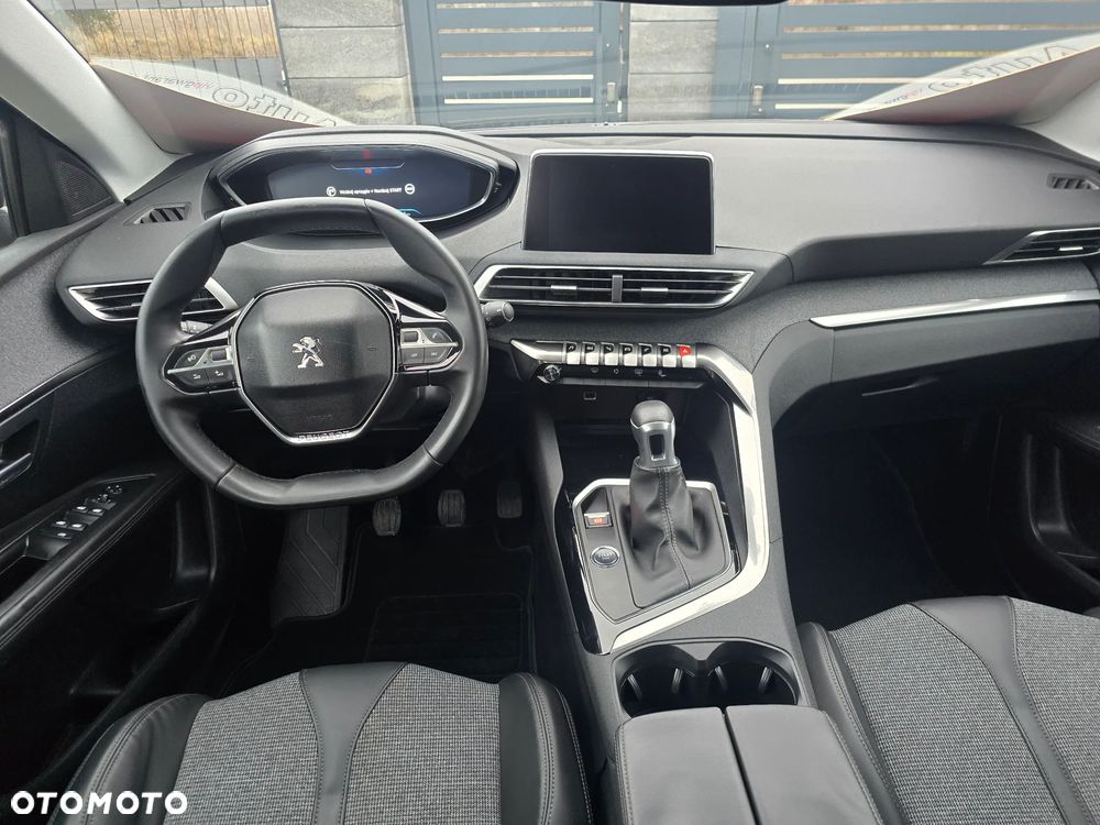 Peugeot 3008 PureTech 130 Stop & Start GPF Allure Pack - 10