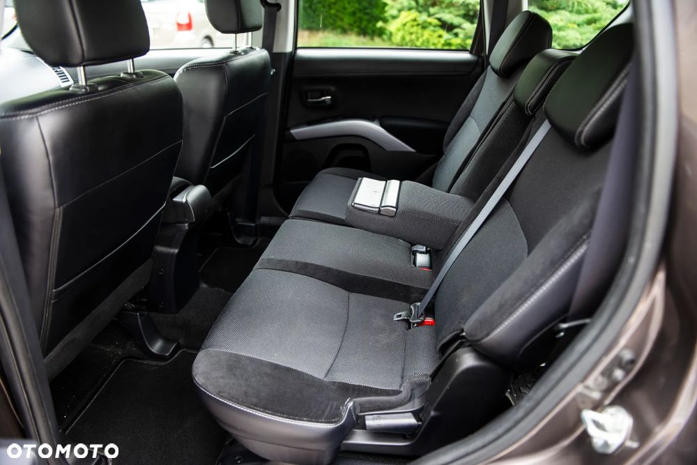 Mitsubishi Outlander 2.0 2WD Edition - 21
