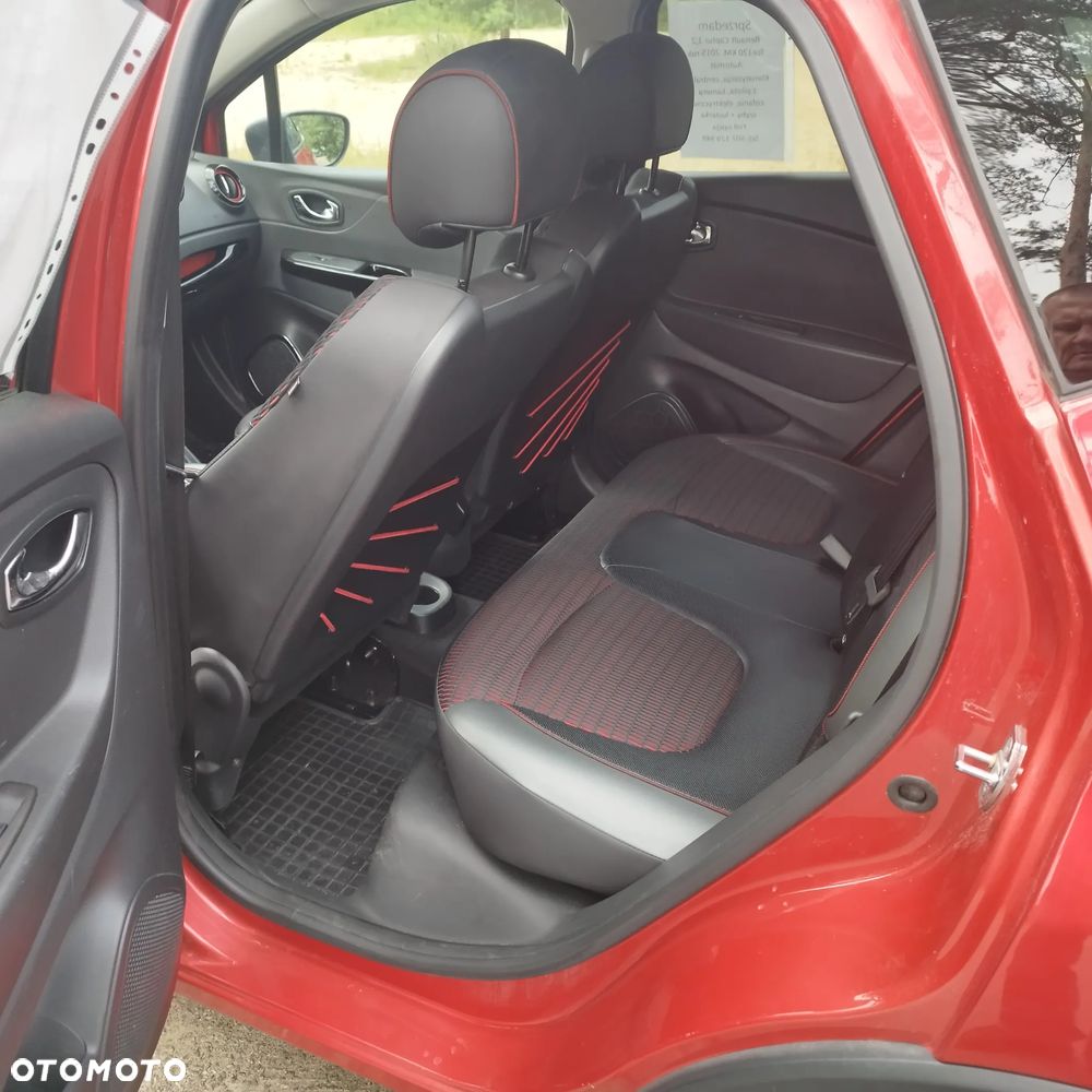 Renault Captur 1.2 TCe Helly Hansen EDC - 11