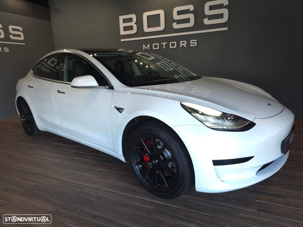 Tesla Model 3 - 14