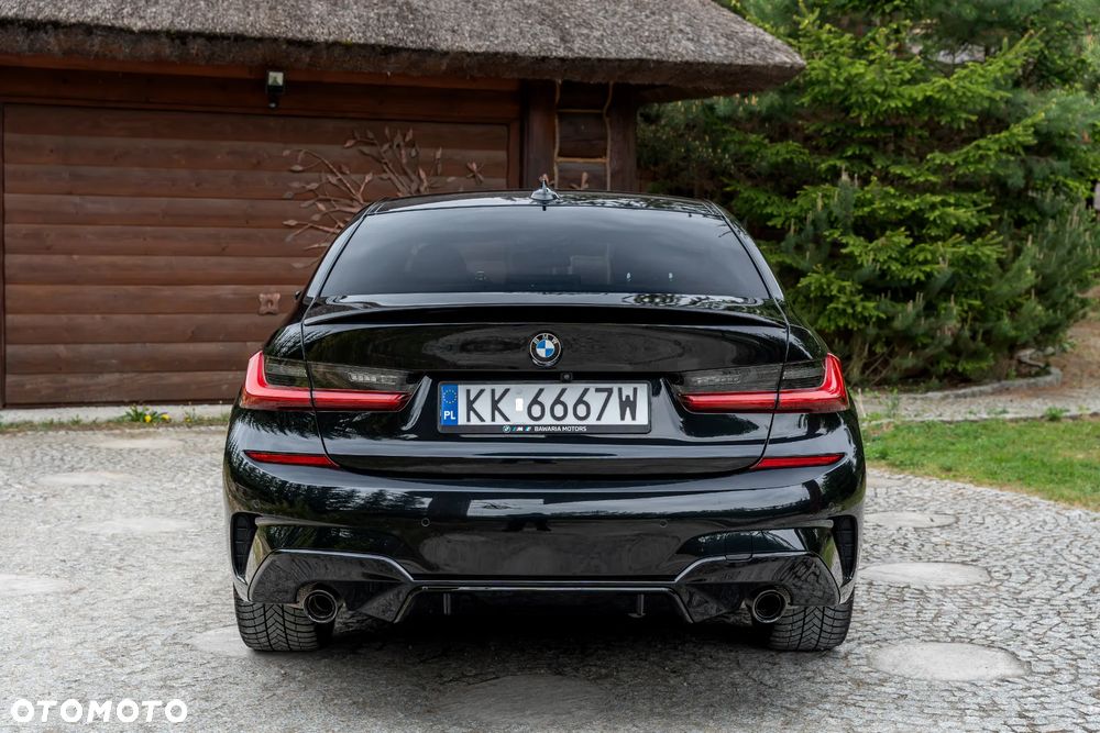 BMW Seria 3 320d xDrive M Sport sport - 19
