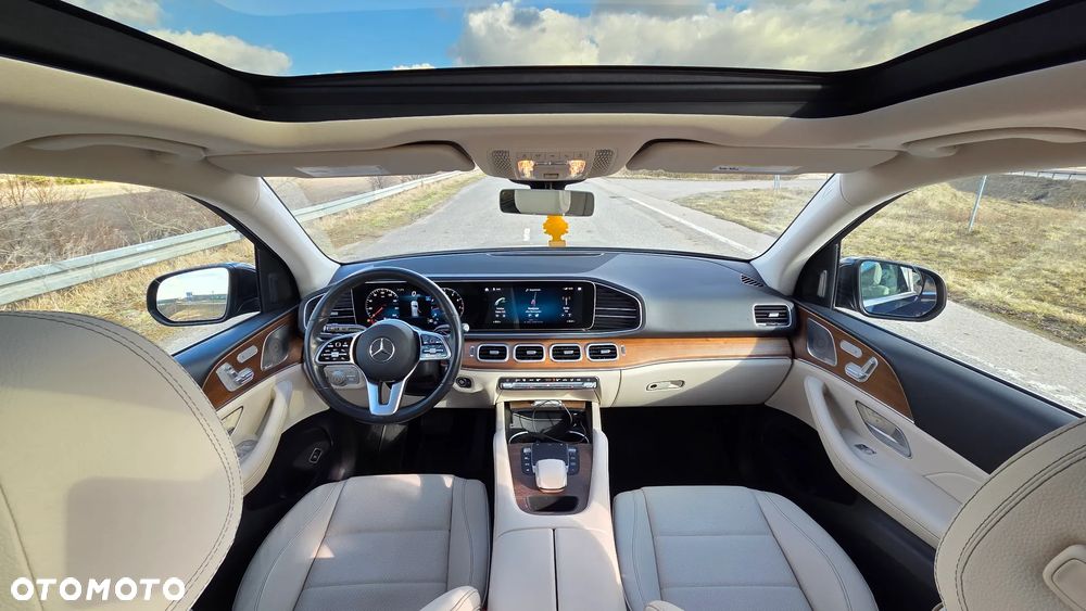 Mercedes-Benz GLE - 12