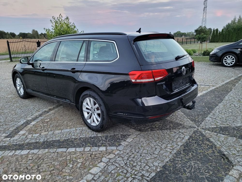 Volkswagen Passat 2.0 TDI SCR DSG Comfortline - 36
