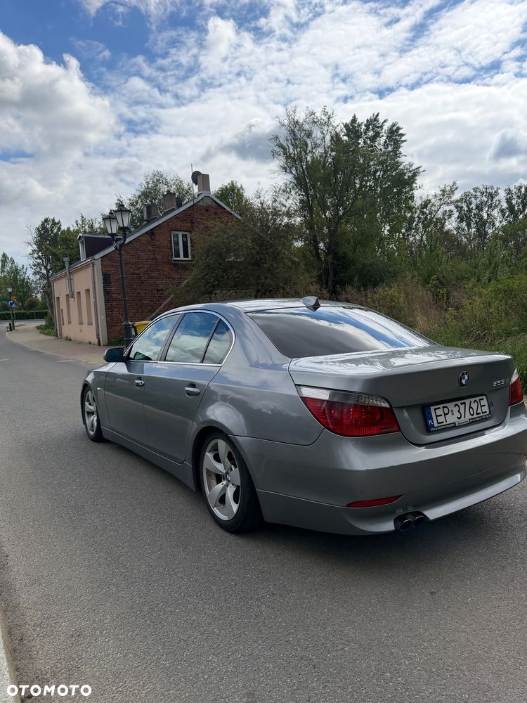 BMW Seria 5 525d - 16