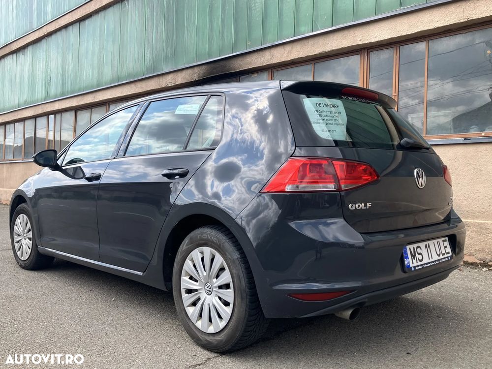 Volkswagen Golf - 2